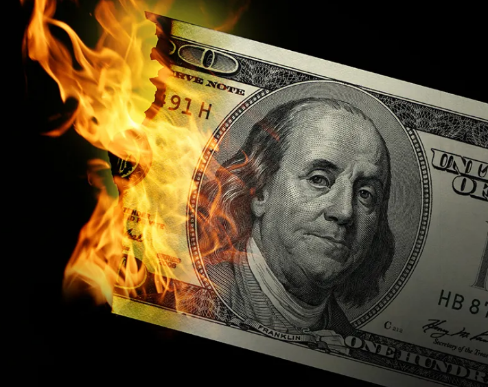 The US Dollar Will Crash, According to Economist Peter Schif